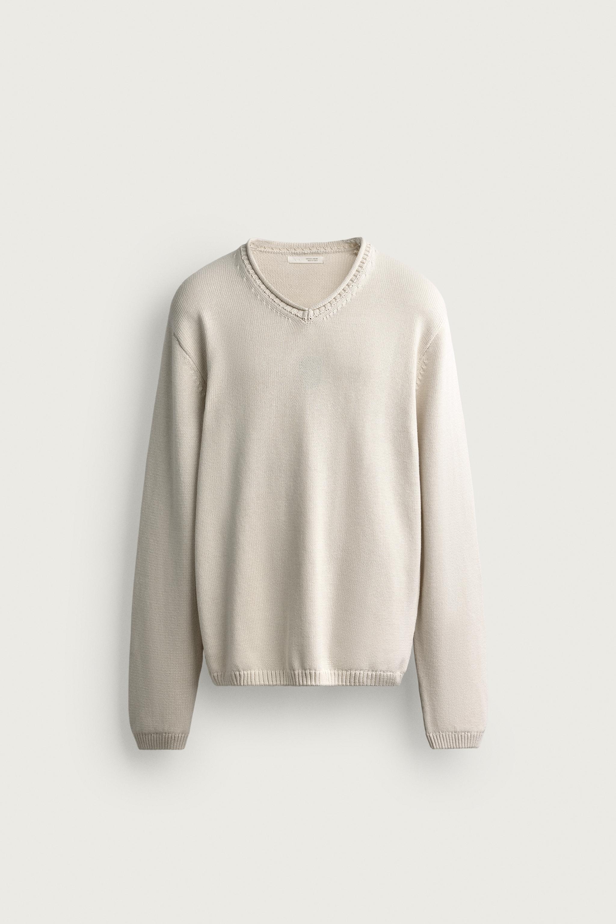 REGULAR FIT V-NECK SWEATER