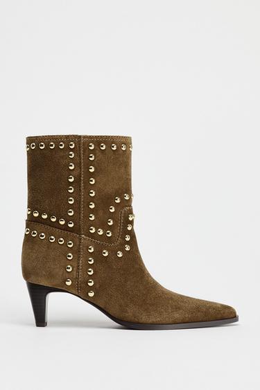 STUDDED SPLIT SUEDE ANKLE BOOTS - Brown by Zara