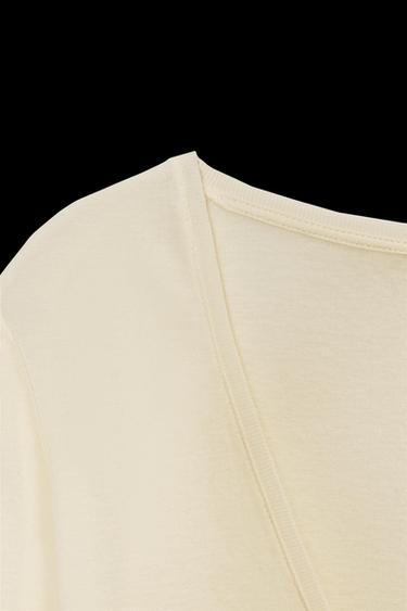 V-NECK T-SHIRT - Vanilla by Zara