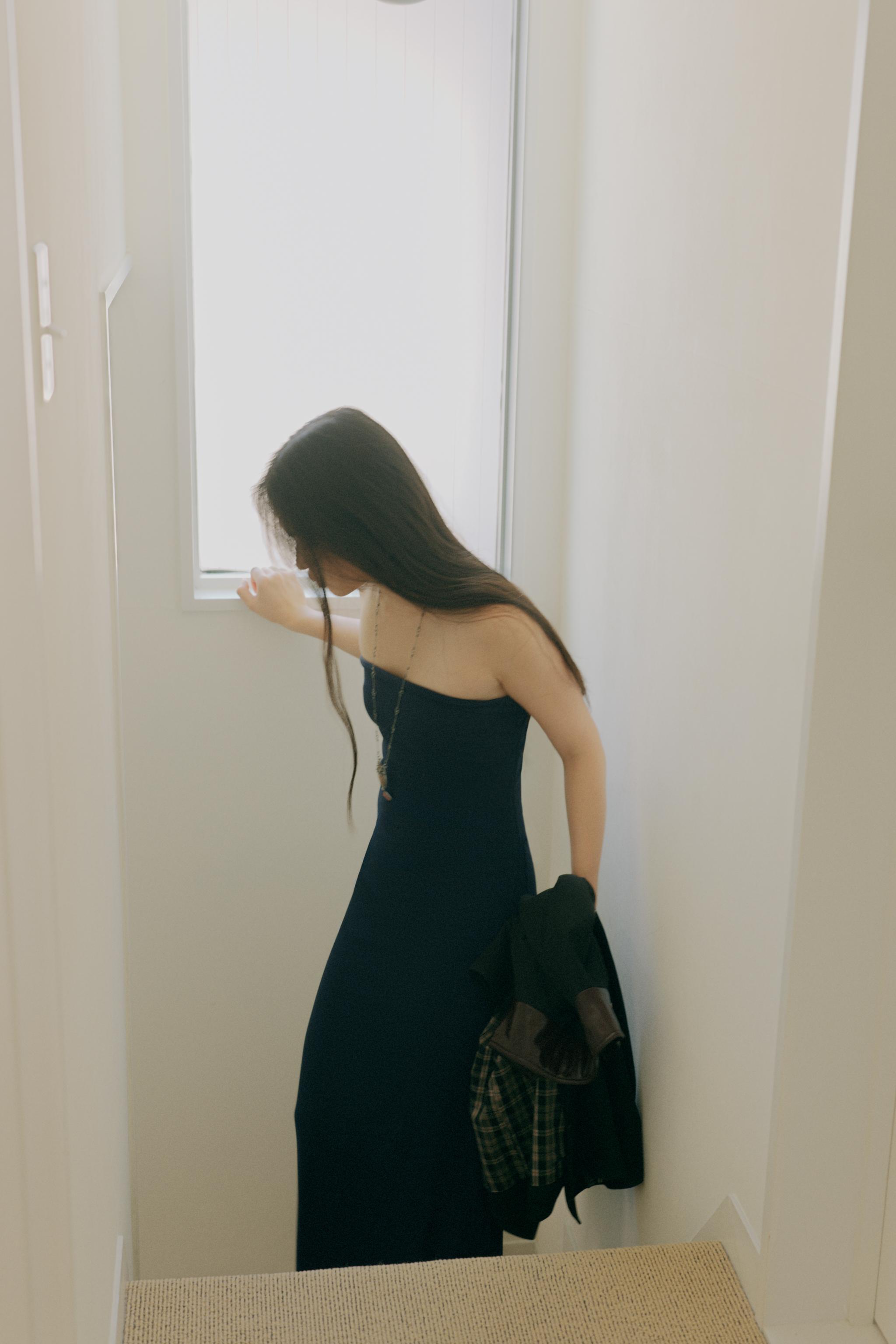 新品 ZARA 背中 オープン 肩 デザイン 総スパンコール ドレス ワンピ niana ニアナ 2wayキラキラスパンコールドレス[品番