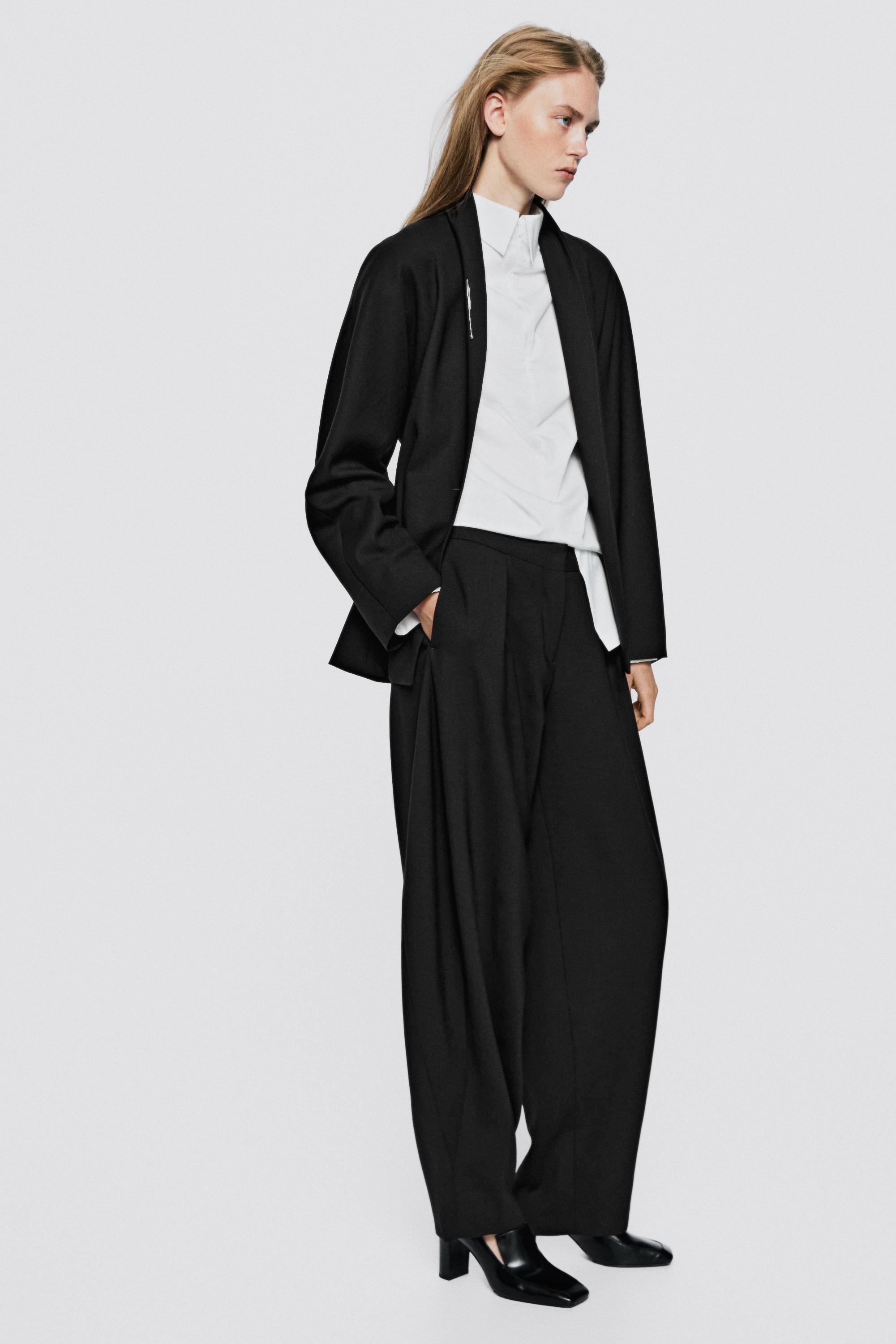 Barrel fit tailored pants with darts - LIMITED EDITION