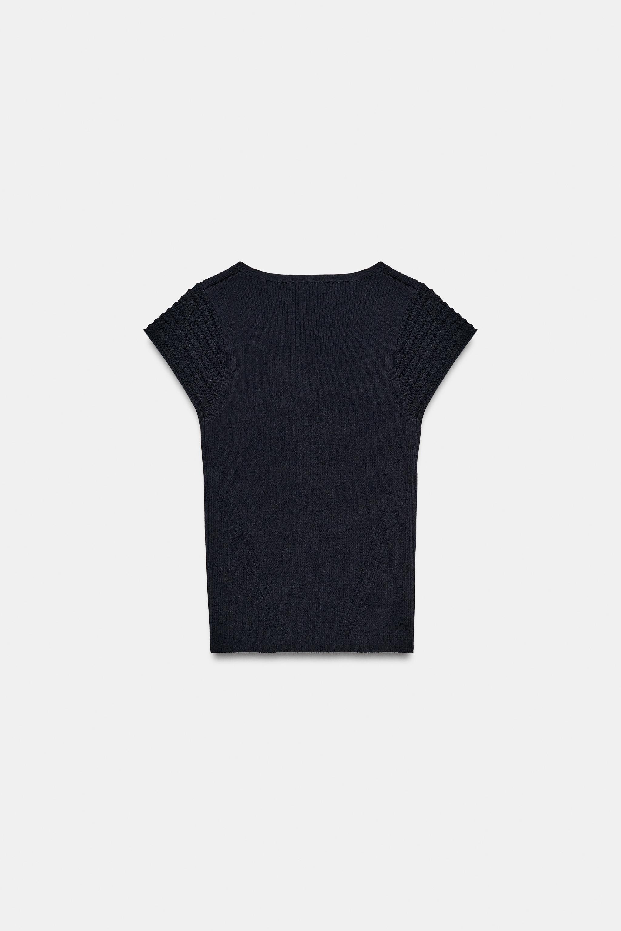 COMBINATION SLEEVE KNIT TOP