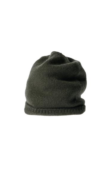 100% CASHMERE KNIT BEANIE - Dark bottle green by Zara