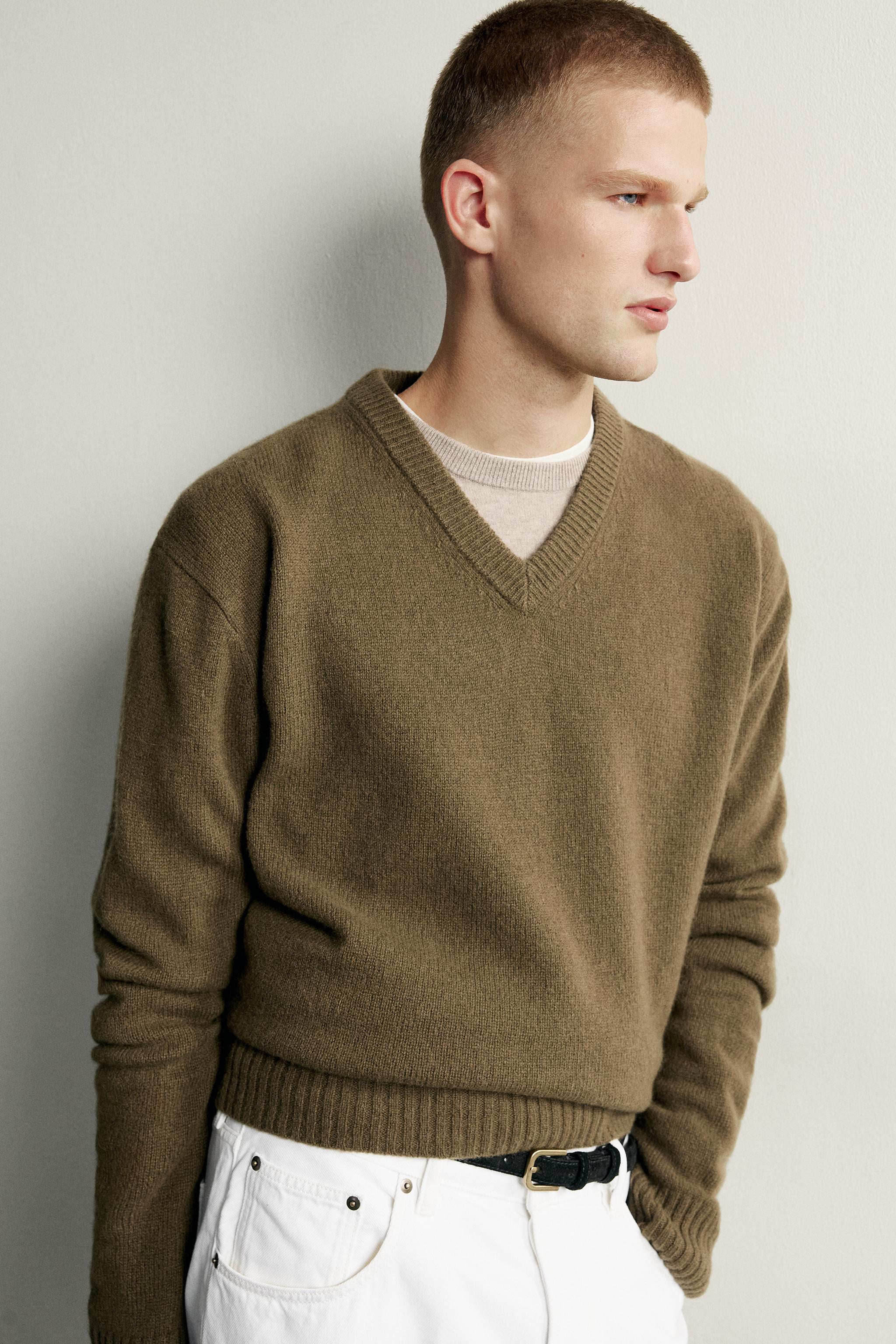 PULL 100 % LAINE COL EN V