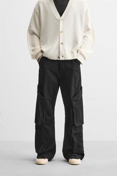 CARGO DENIM TROUSERS WITH POCKETS - Black by Zara