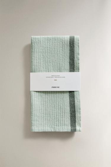 Zara KUHINJSKA KRPA MREŽASTE TEKSTURE SA TRAKOM – akvamarin