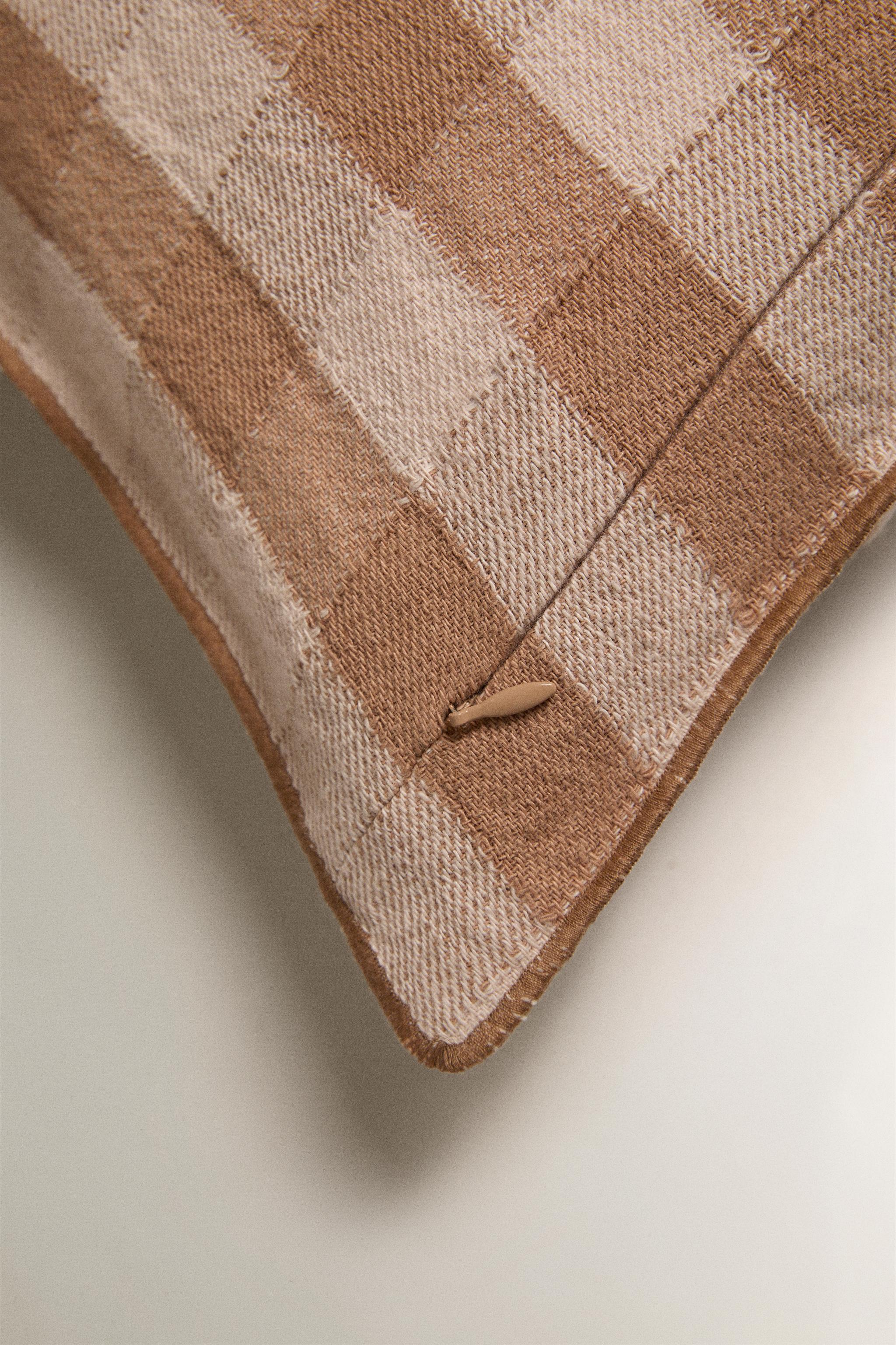 GINGHAM THROW PILLOW COVER