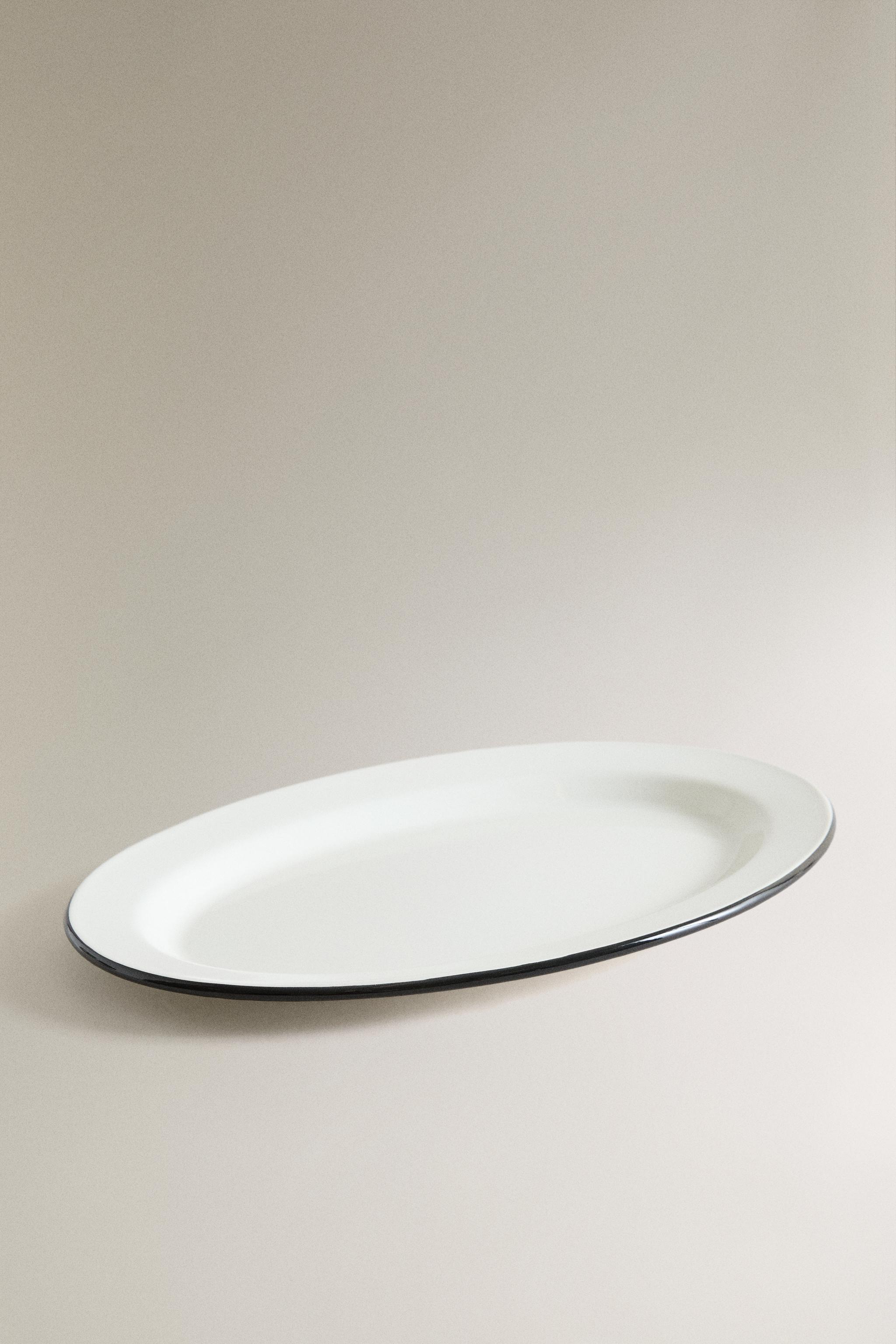 IRON RIM SERVING DISH