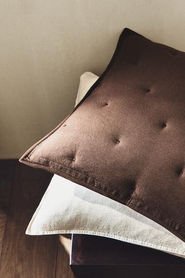 MICROFIBRE CUSHION COVER FOR QUILTS - Dark brown by Zara