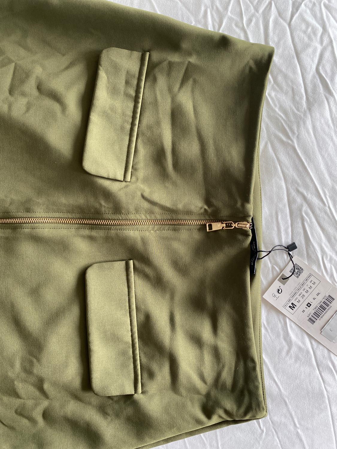 CARGO MIDI SKIRT WITH ZIP - Image 3