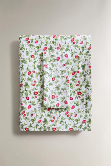 Tischdecke mit Erdbeer-Print - Grün von Zara