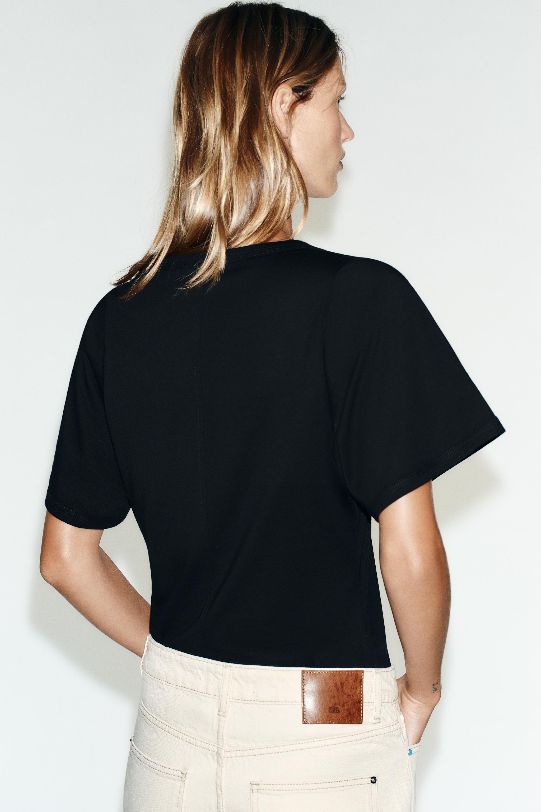 ROUND NECK T-SHIRT