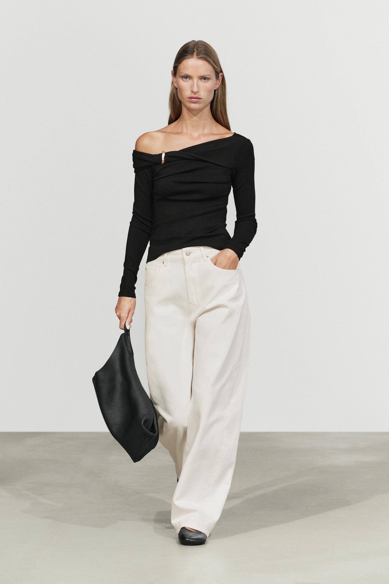 Long sleeve top with metallic detail — Black