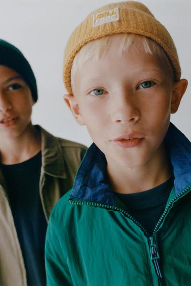 GORRO PUNTO ETIQUETA - Amarillo de Zara