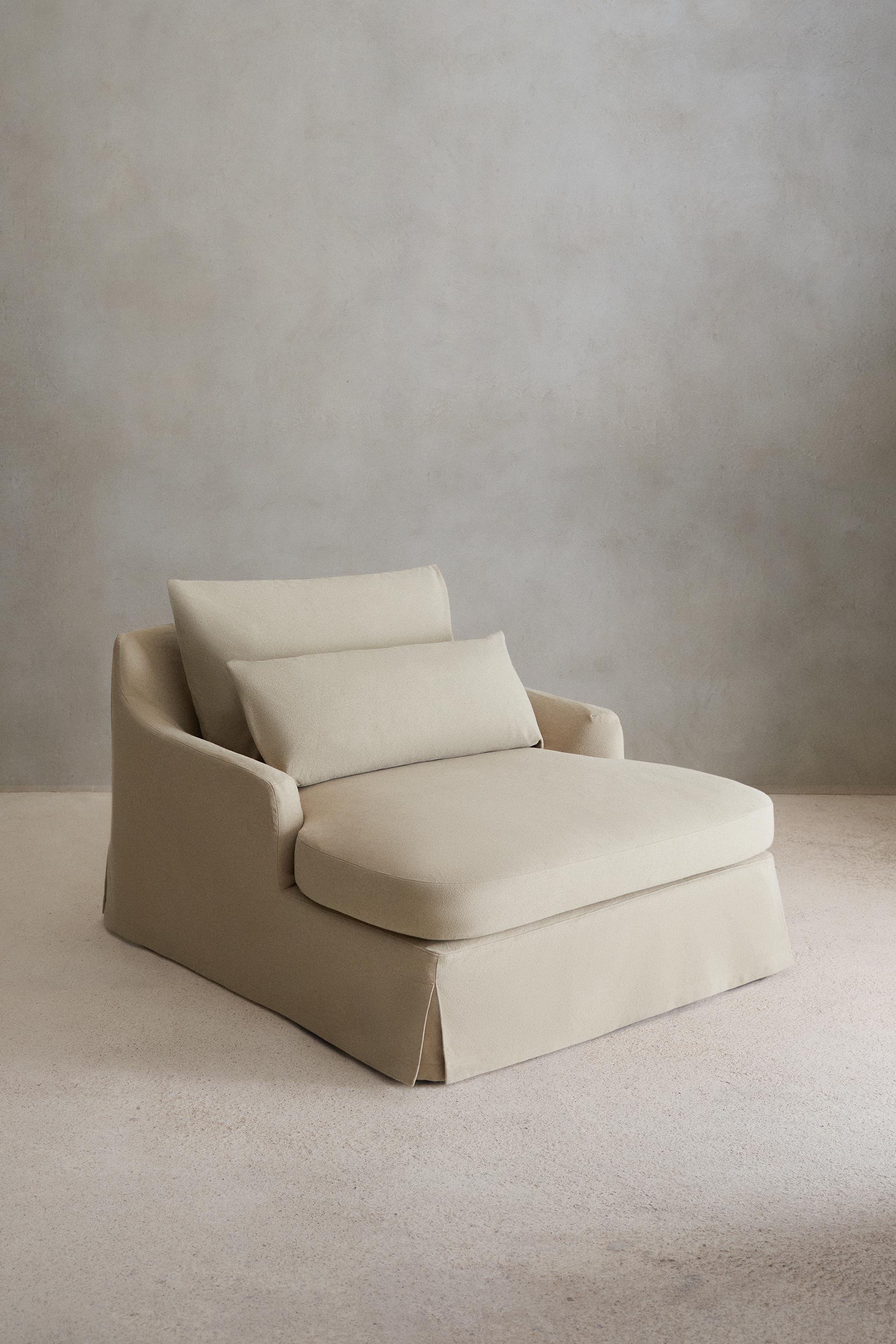 LOVESEAT 01 — Brown / Taupe