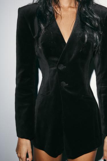 MONO CORTO BLAZER VELVET - Negro de Zara