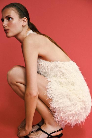 ROBE COURTE EN MAILLE À FRANGES - Écru de Zara - Image 3