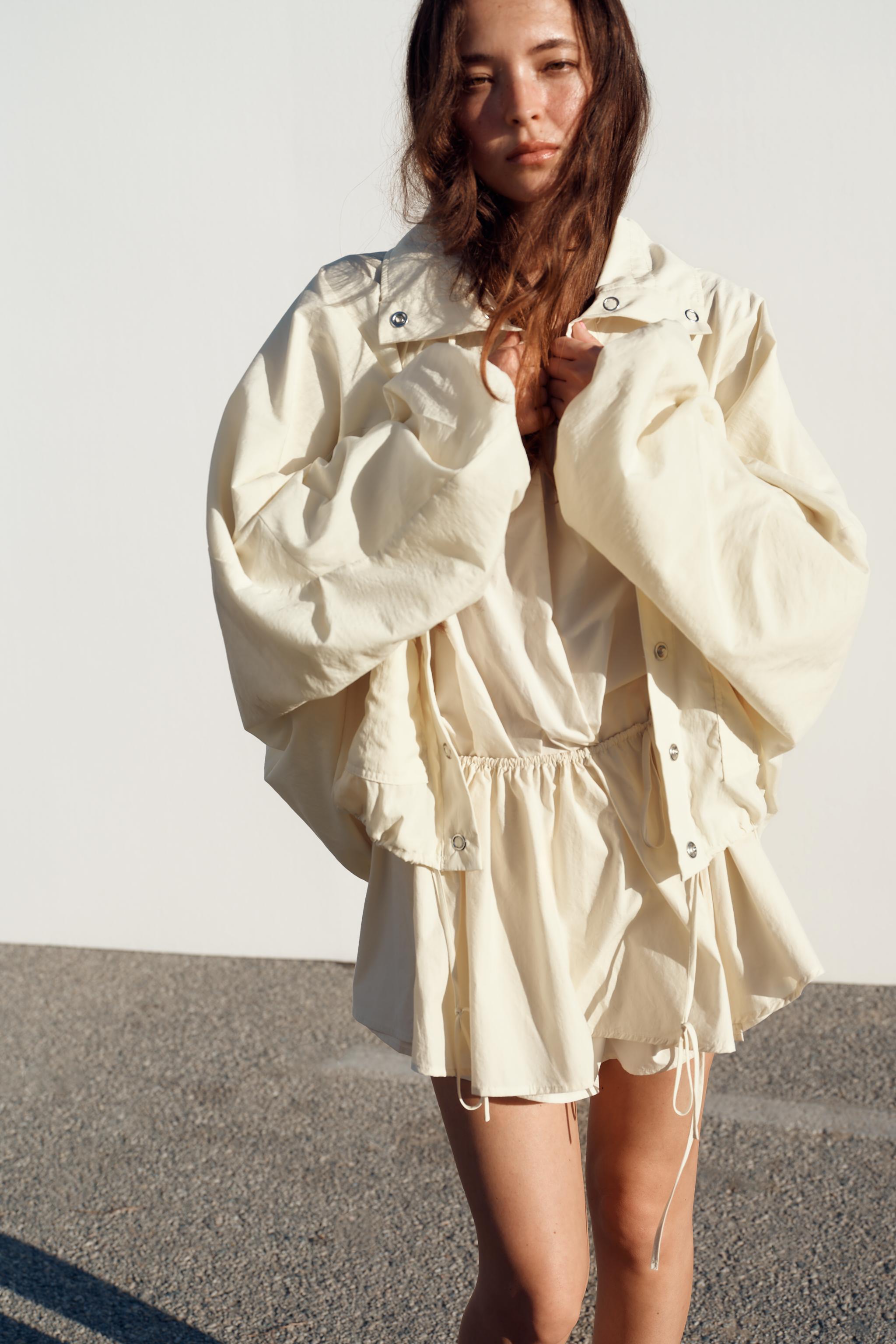 VESTE EN NYLON AVEC POCHES