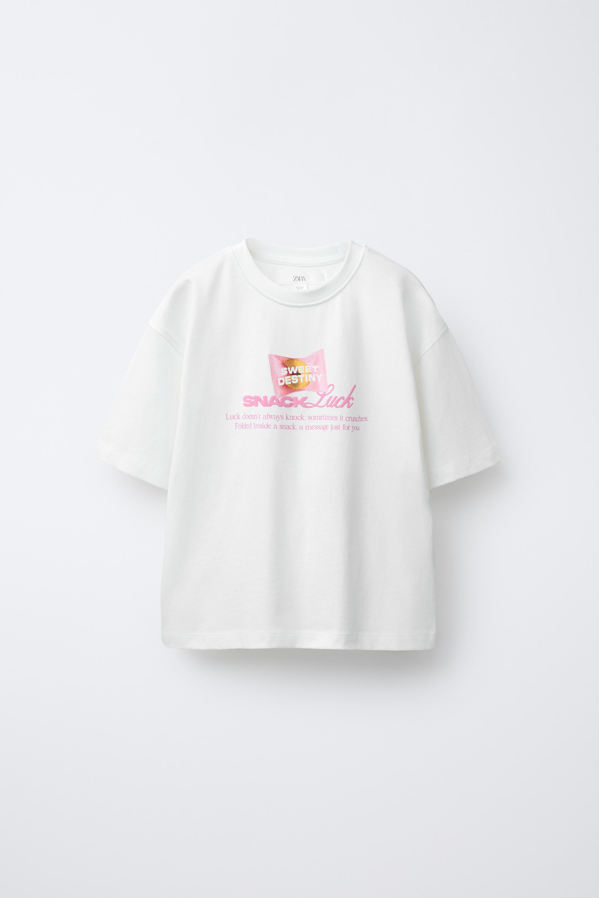 レリーフ加工テキストTシャツ - ホワイト | ZARA Japan / 日本 レリーフ加工テキストTシャツ - ホワイト | ZARA Japan / 日本