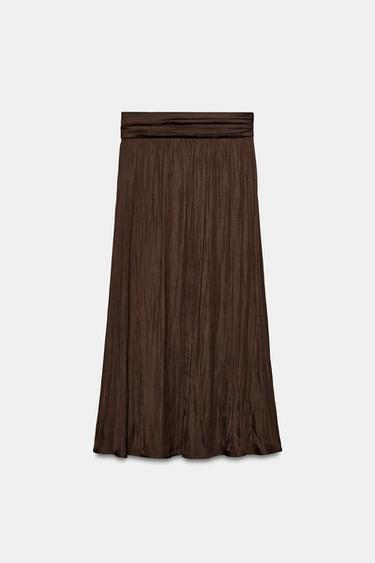 FALDA MIDI SATINADA - Marrón de Zara