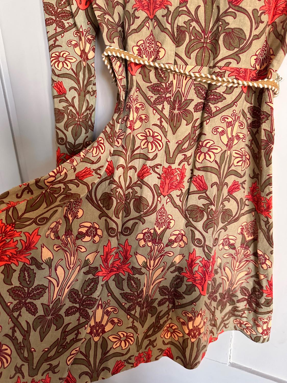 PRINTED DRESS WITH BELT - Image 5