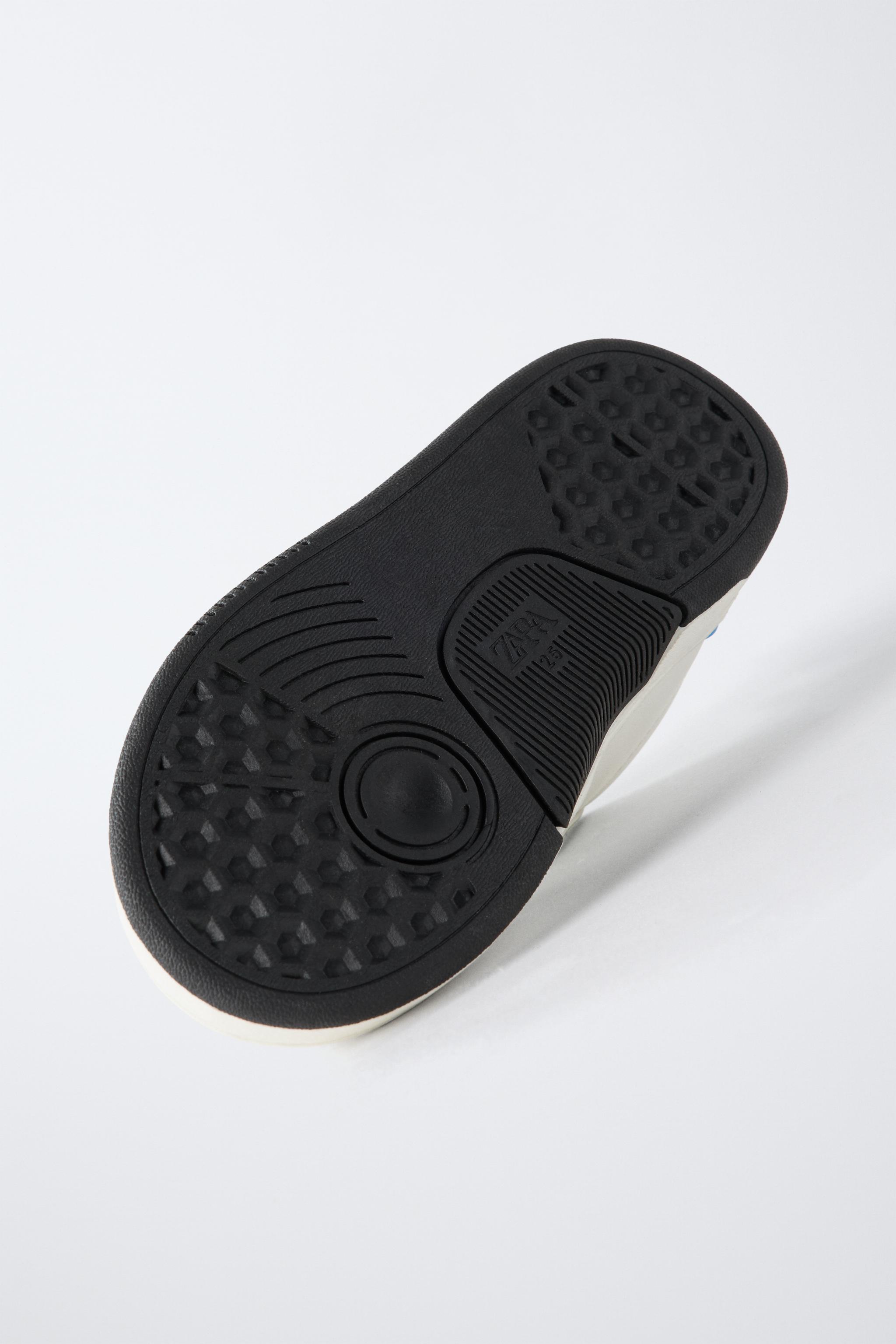 THE AVENGERS © MARVEL SNEAKERS