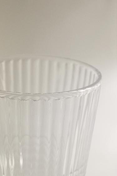RAISED DESIGN WINE GLASS - 990 de Zara - Image 4