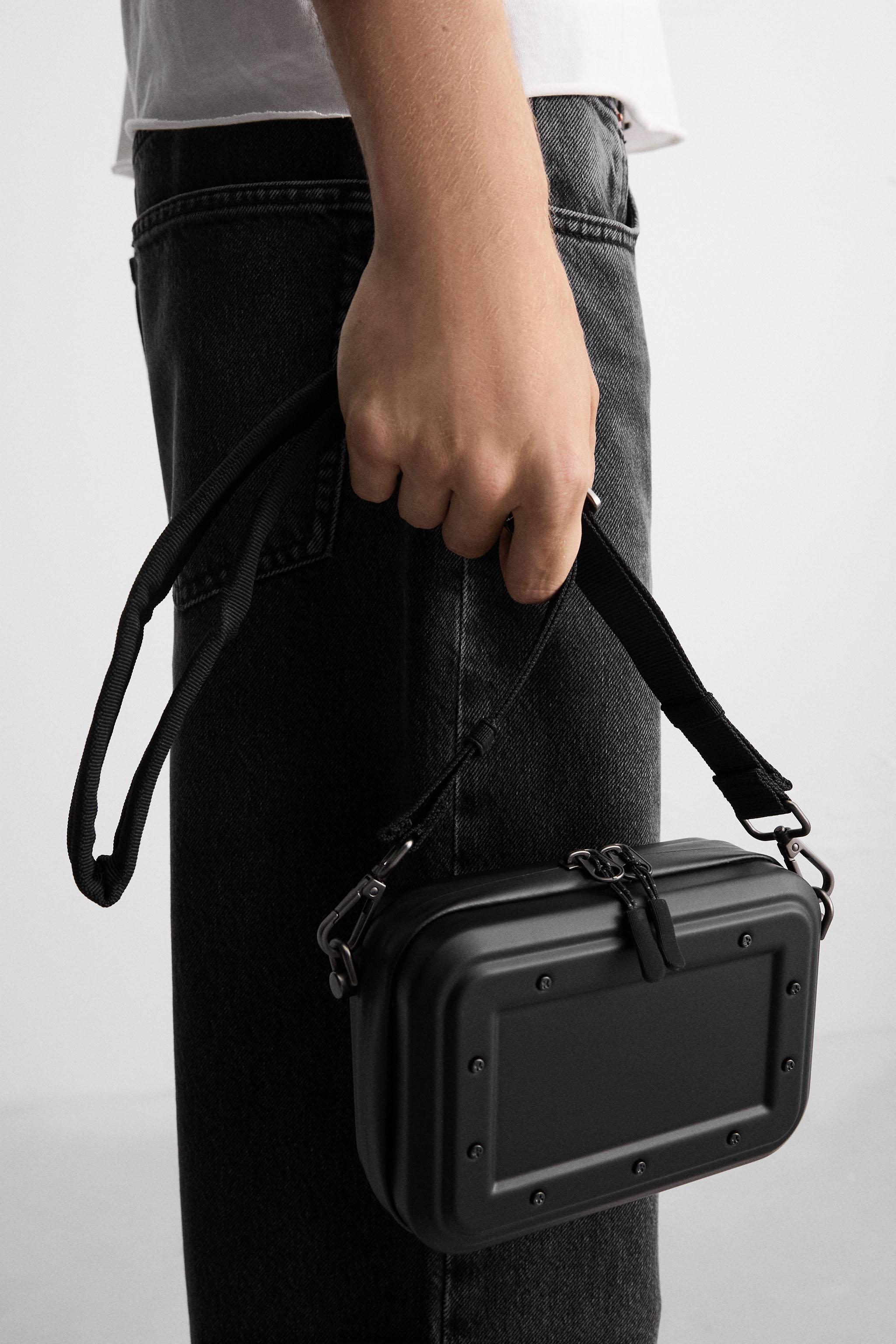 BOX CROSSBODY BAG