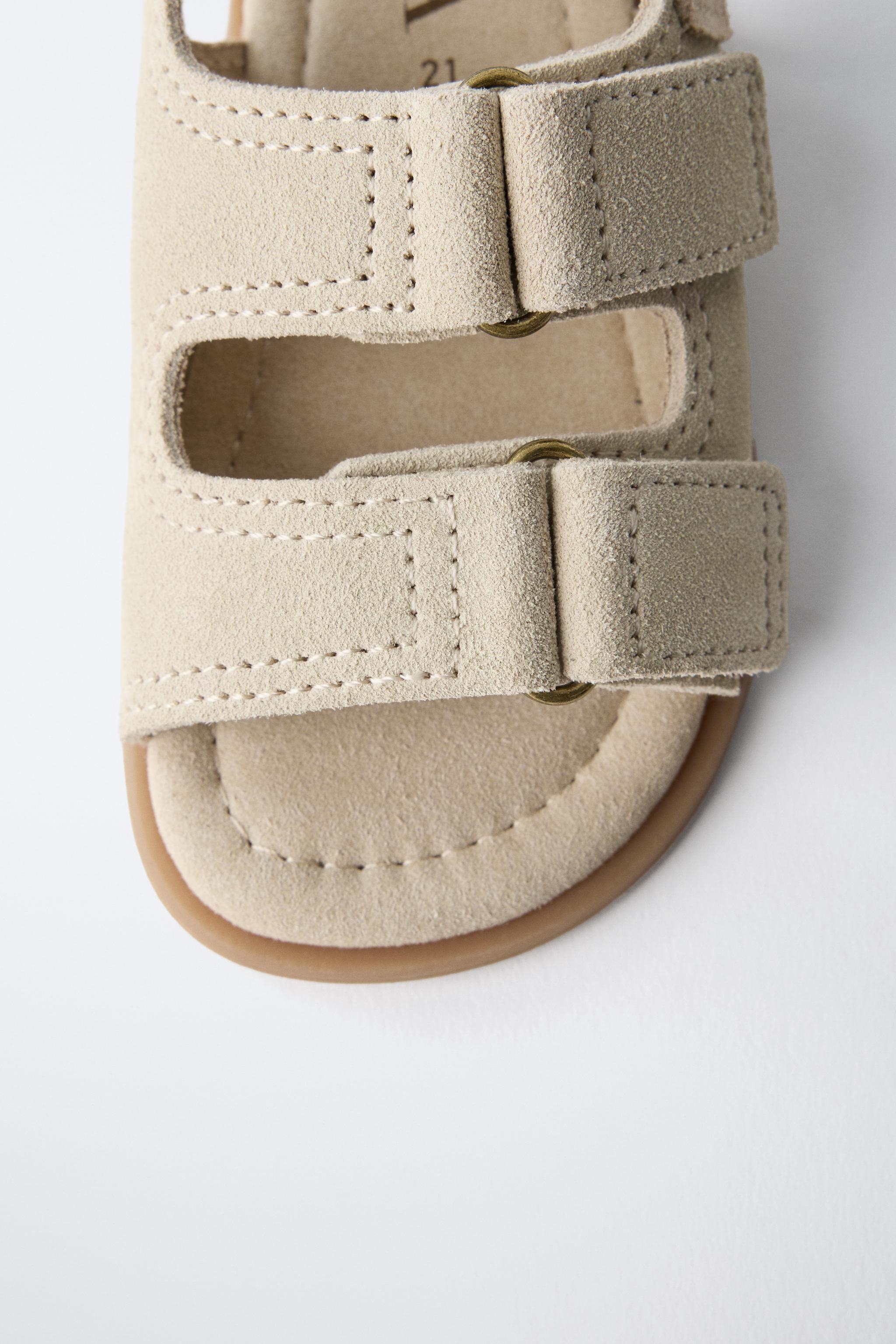 SANDALES EN CUIR BAREFOOT