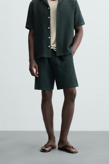 BERMUDA RELAXED  FIT ESTRUCTURA - Azul / Verde de Zara