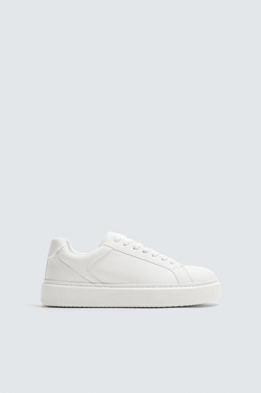 حذاء رياضي أحادي اللون بحجم - أبيض الخاص بـ Zara - صورة 0