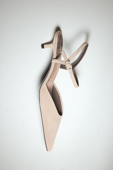 SLINGPUMPS KITTEN VELOURS - Sandfarbe von Zara
