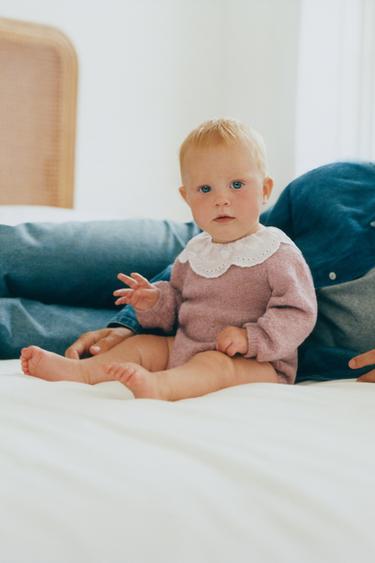 ÚPLETOVÉ BODY SE ZAKULACENÝM LÍMEČKEM - Světle růžová od Zara