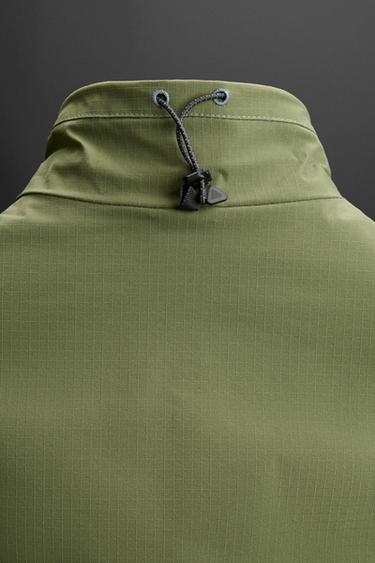 LIGHTWEIGHT TECHNICAL GILET - Green by Zara - Image 9