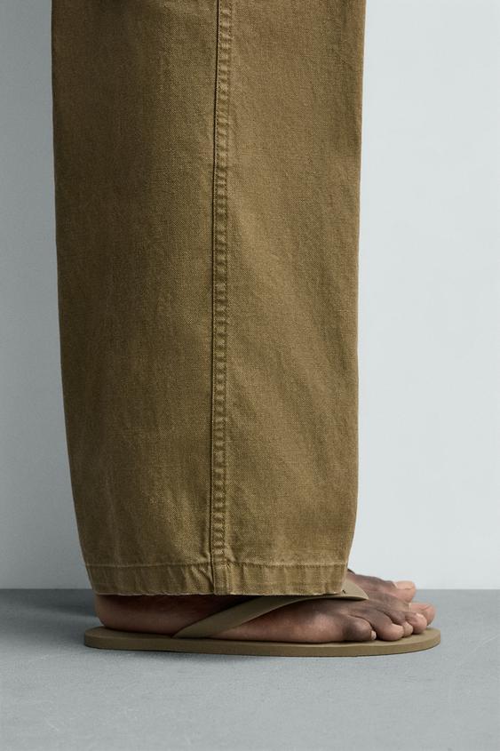 SANDALIA TIRAS - Gris Topo de Zara - Imagen 0