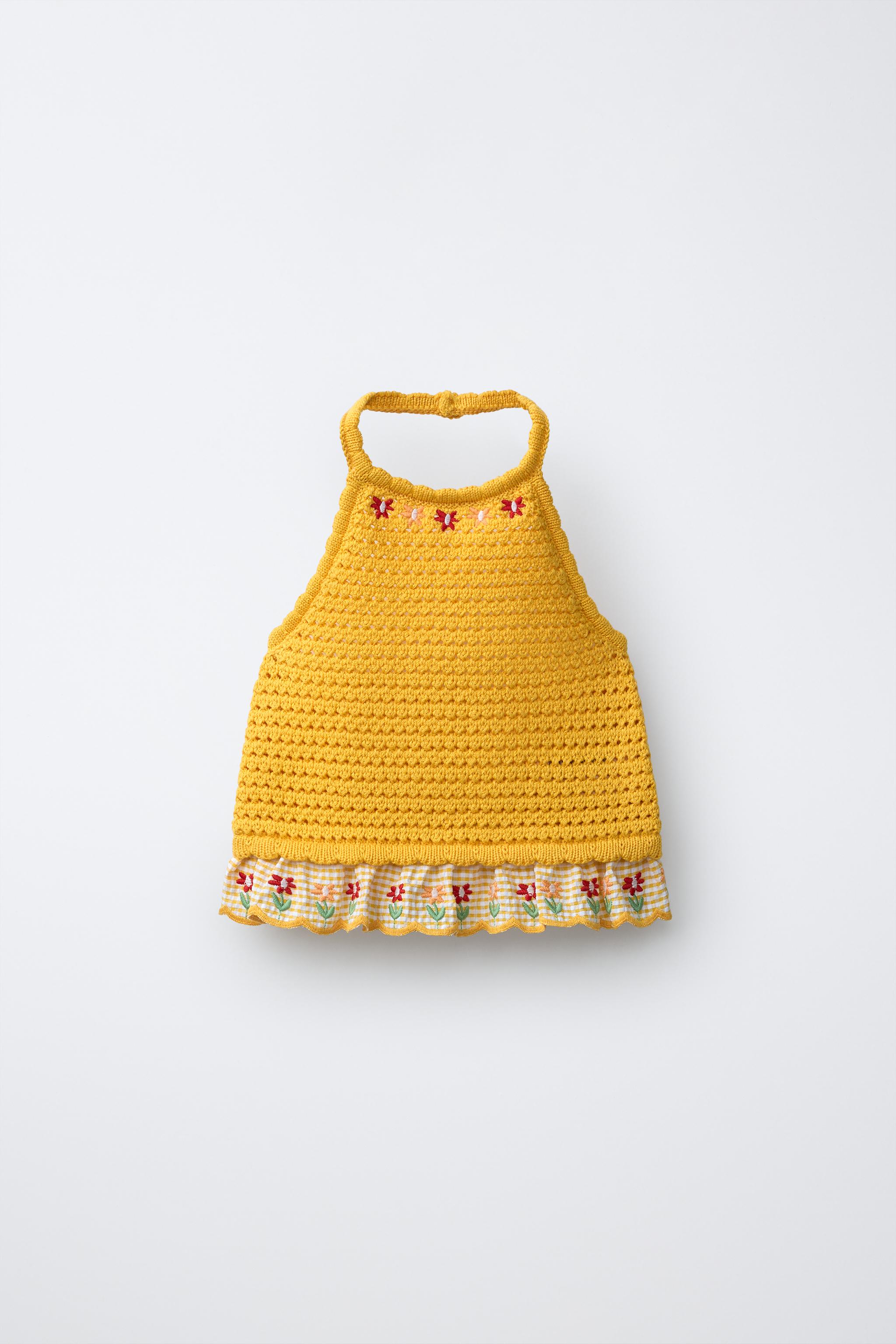 EMBROIDERED FLORAL KNIT TOP