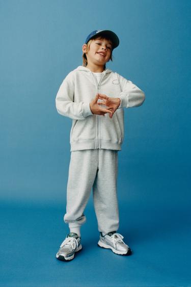 حذاء رياضي شبكي - أخضر الخاص بـ Zara