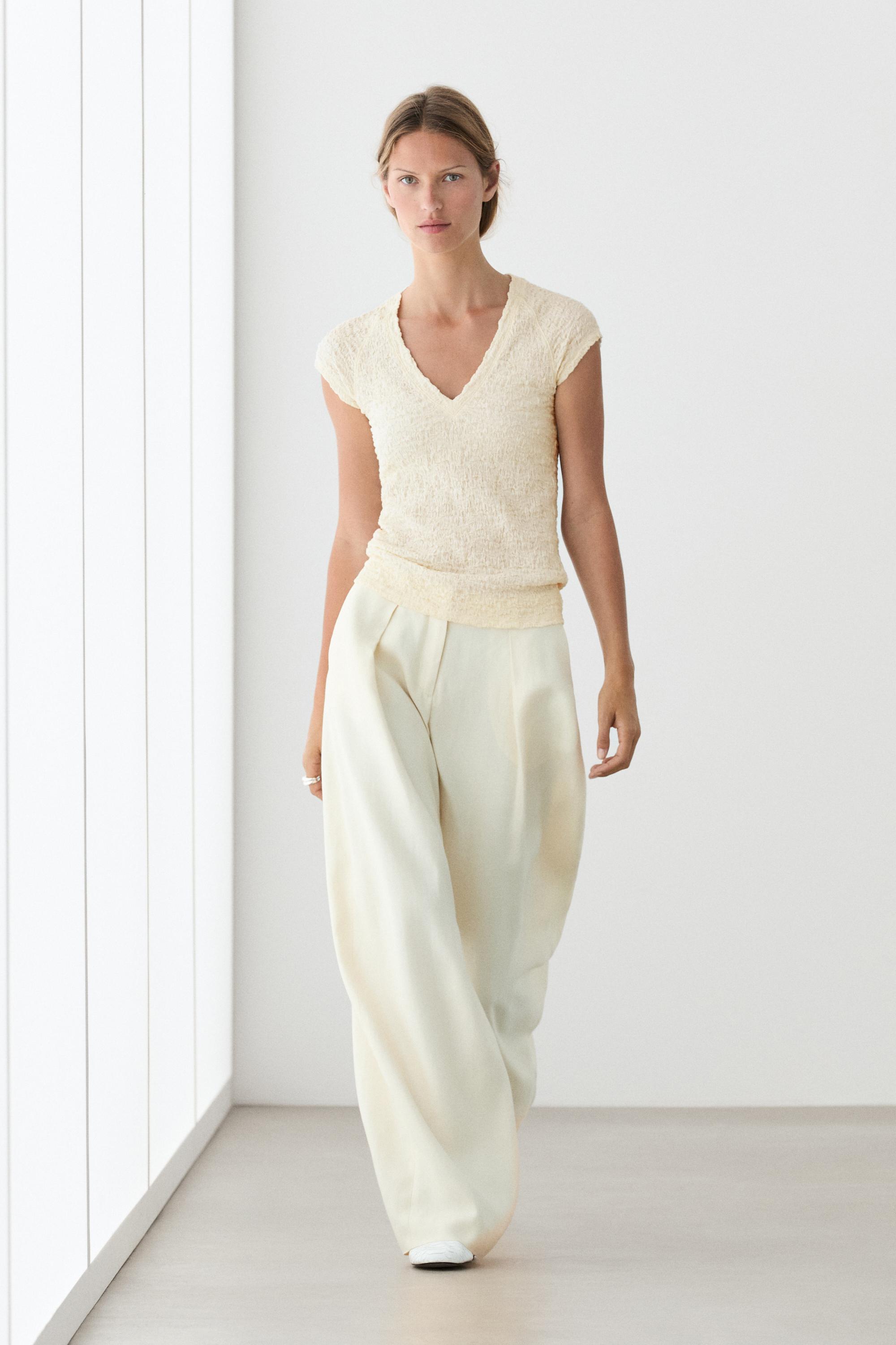 Textured V-neck T-shirt