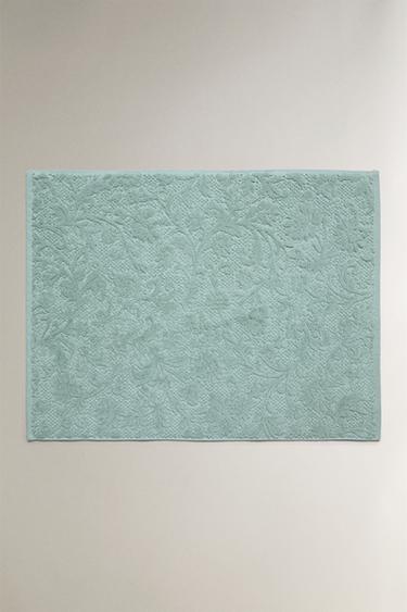 FLORAL JACQUARD BATH MAT - Sea green by Zara - Image 0