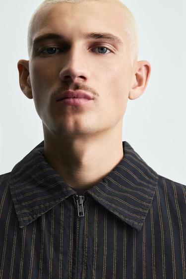 VESTE COURTE AJUSTÉE À RAYURES - Bleu de Zara - Image 5