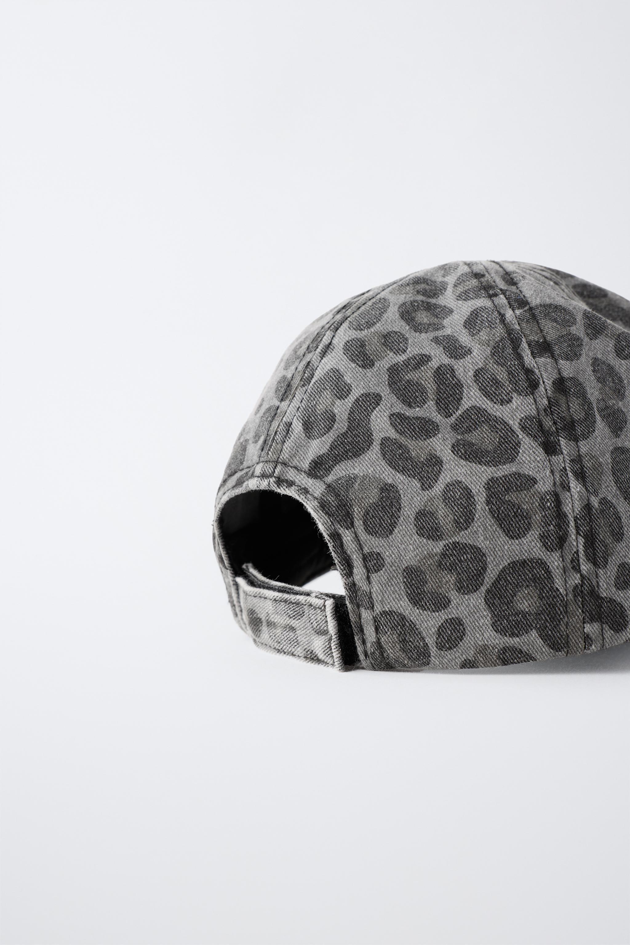 CASQUETTE EFFET DÉLAVÉ ANIMAL PRINT