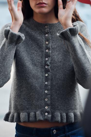 CHAQUETA PUNTO VOLANTES - Gris de Zara - Imagen 0