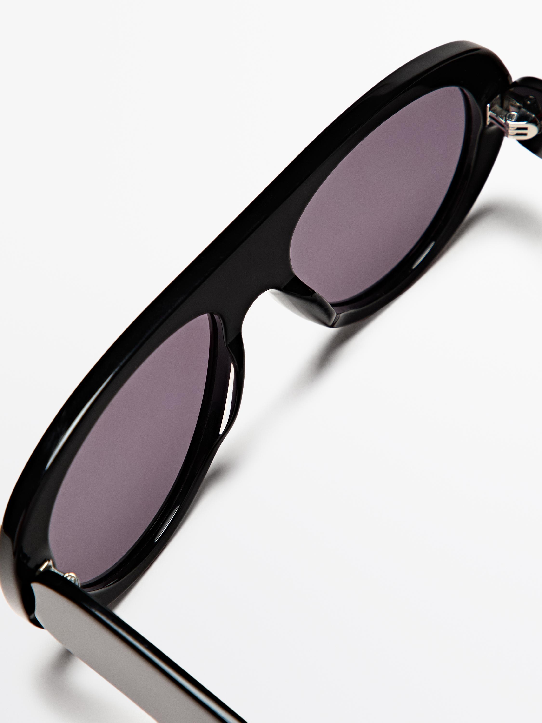 Oval sunglasses