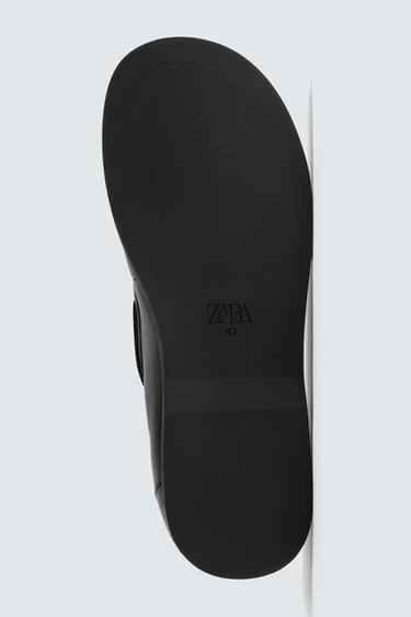 CHAUSSURES BATEAU EN CUIR - Noir de Zara - Image 6