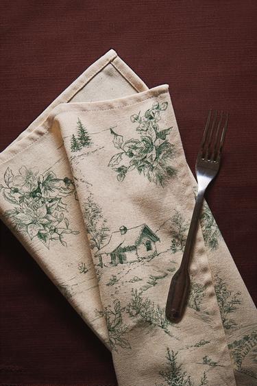 PACK OF COTTON CHRISTMAS TOILE DE JOUY NAPKINS (PACK OF 2) - Green by Zara - Image 4
