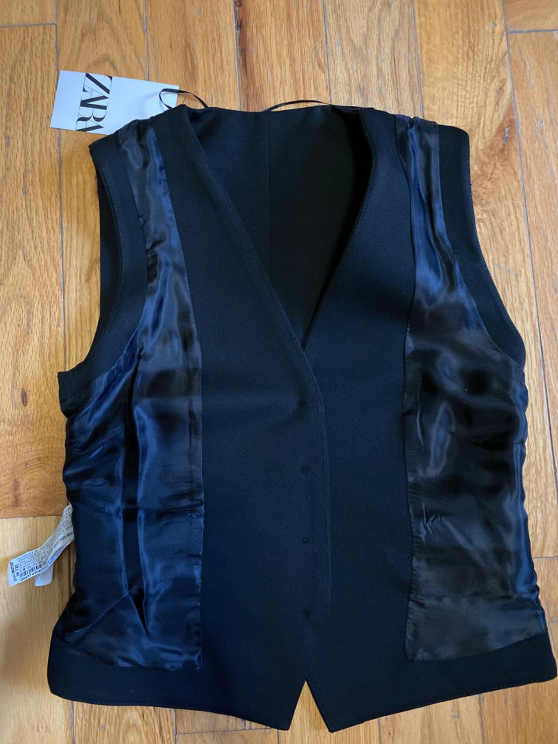 FITTED POCKETS VEST - Image 4