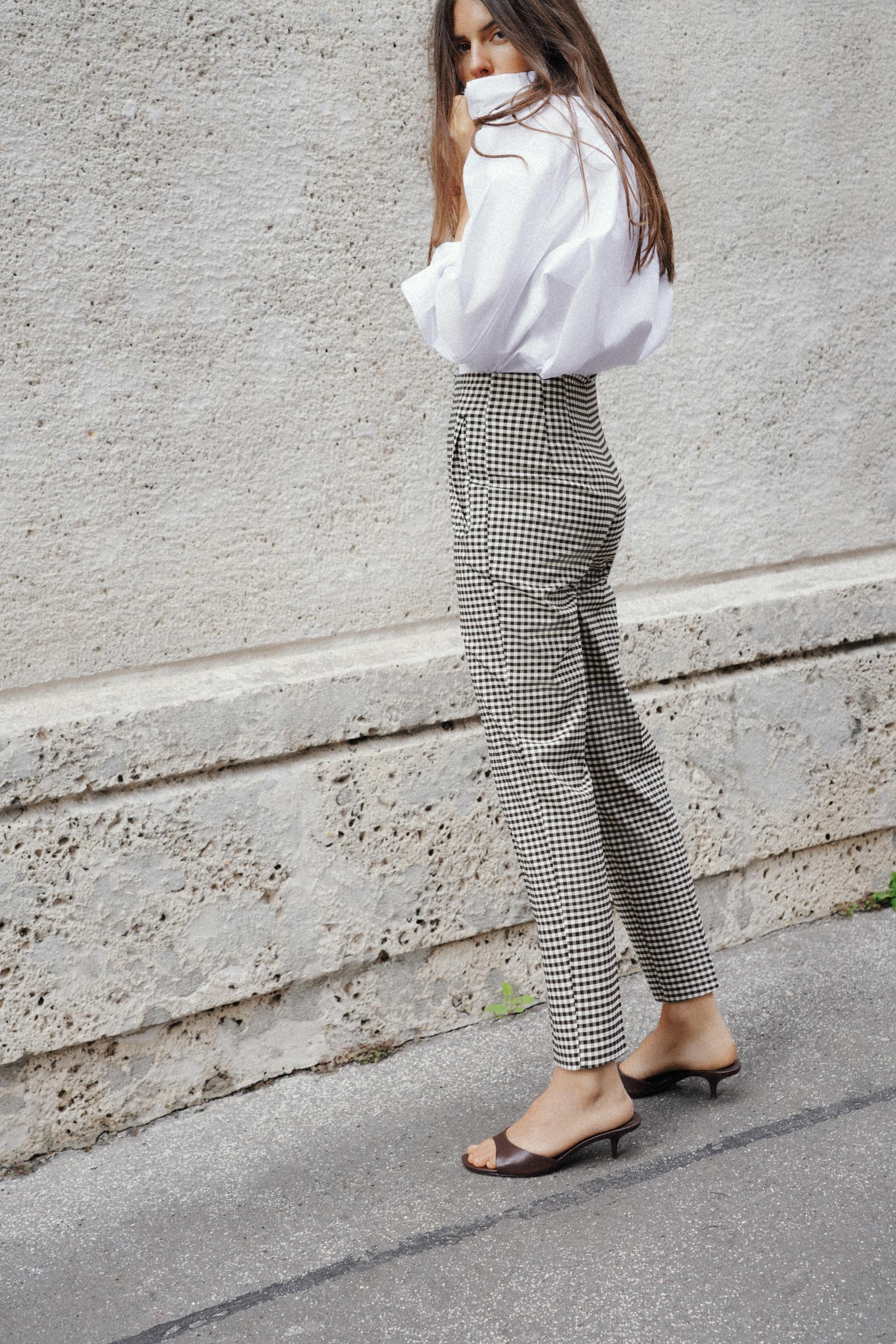 HIGH-WAIST TROUSERS