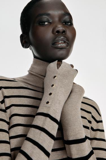 BASIC KNIT JUMPER WITH BUTTONS - 566 by Zara