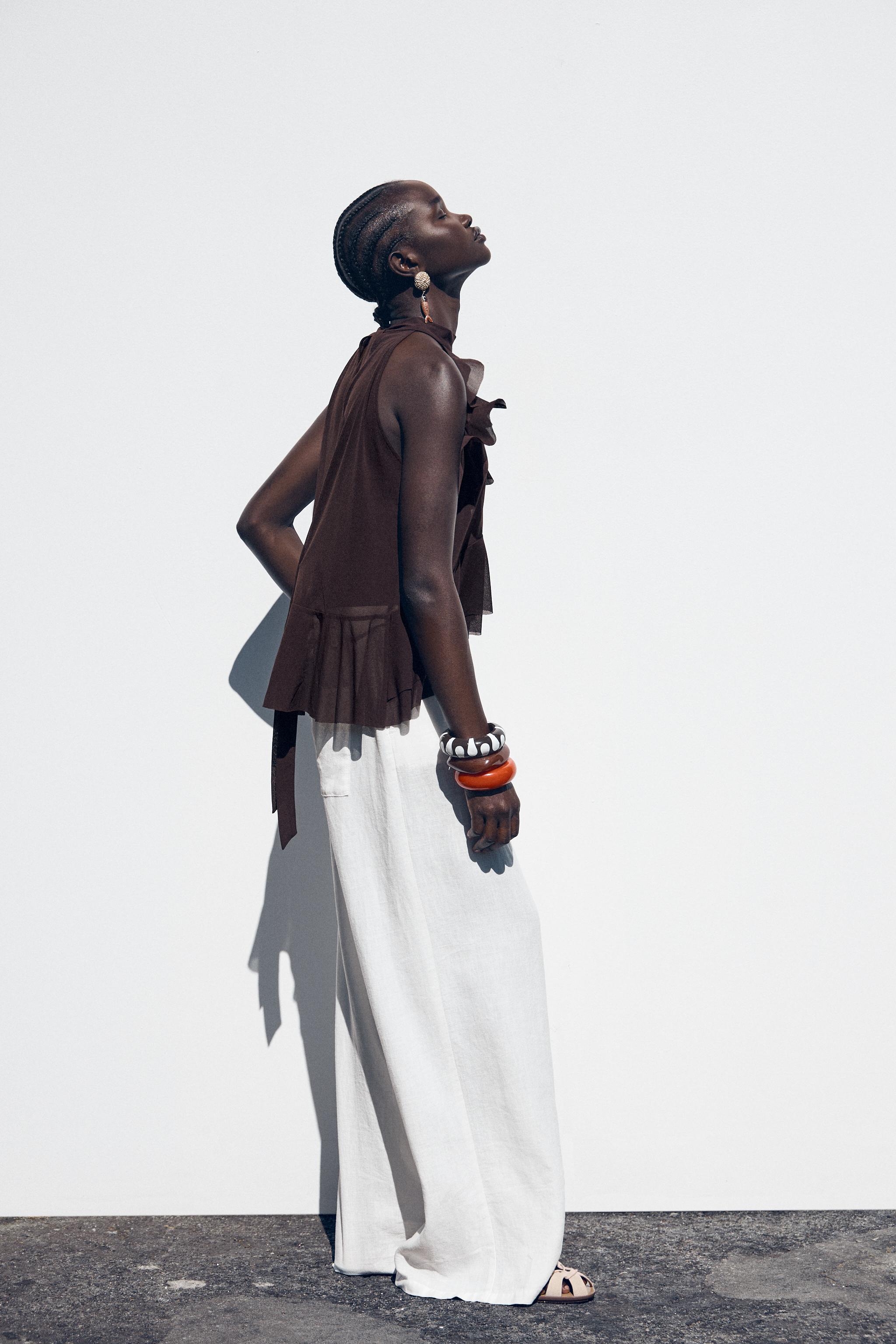 ☆美品☆TADASHI SHOJI ホルターネックトップス　フリル　サイズ4 黒 LCD-013：Tadashi Shoji（タダシ・ショージ）～ブラックレース