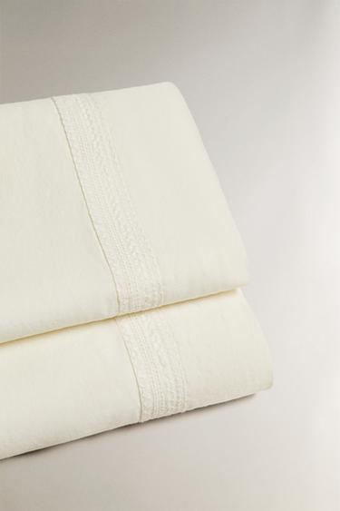 DRAP DE DESSUS BRODÉ - Écru de Zara - Image 3